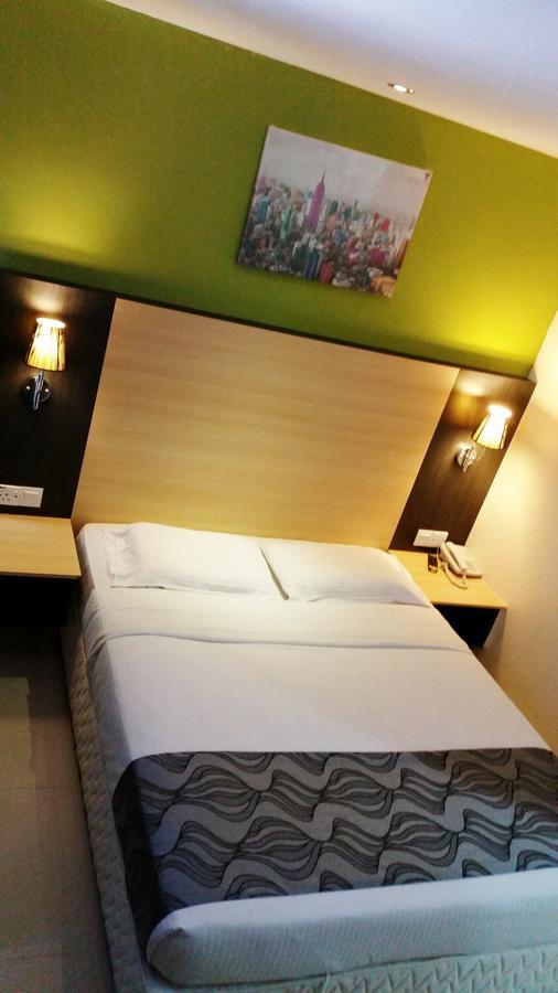 Oyo 786 The Citilite Hotel Kuantan Eksteriør bilde